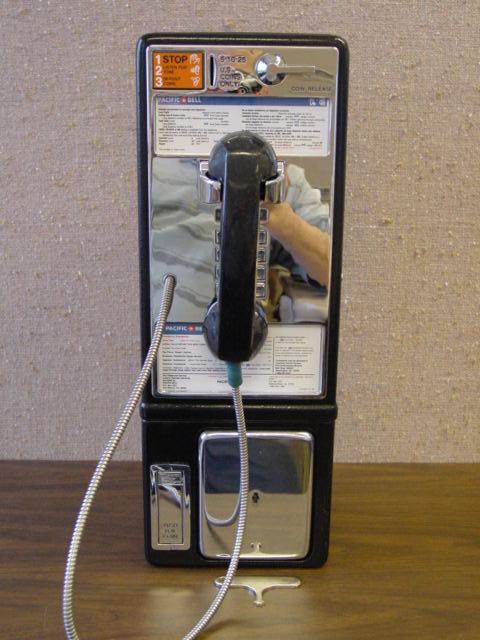 A Western Electric Fortress phone, image via pioneer-shoppe.com